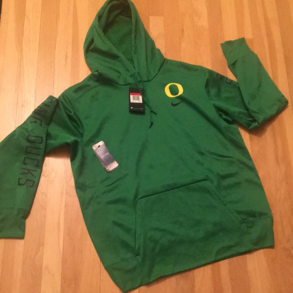 New* Nike Oregon Therma Hoodie